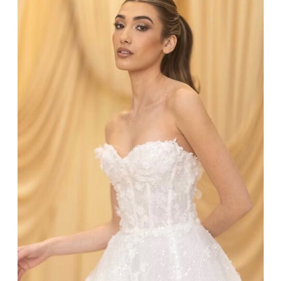 Rivini - Ava Wedding Gown Size 2 - Picture 7 of 13